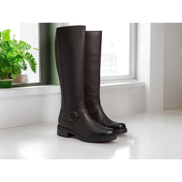 Clarks Hearth Rae Women's Dark Brown Round Leather Heel Boot Size 9.5M NIB - Picture 1 of 3